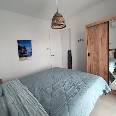 Irini Retreat Apartment *