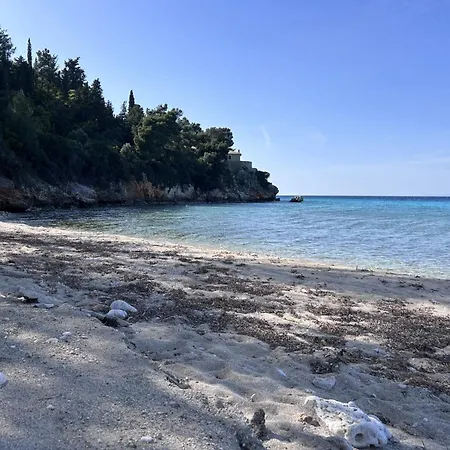 Irini Retreat Apartment *